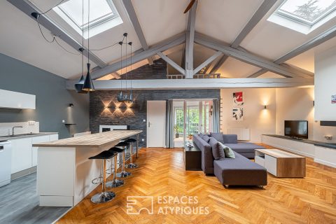 Grand loft familial en plein centre de Jonage