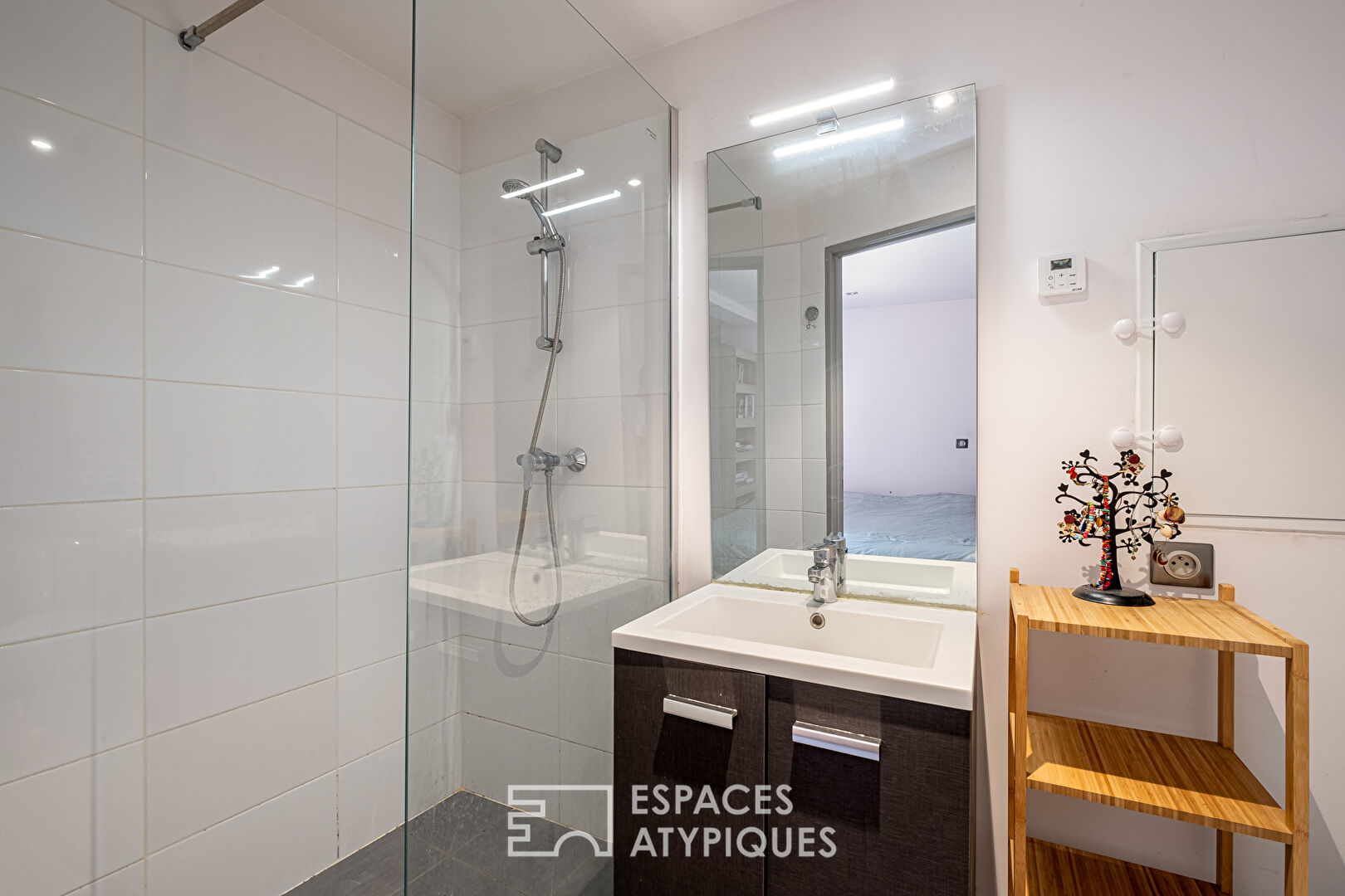 Appartement intmiste avec sa terrasse privative.