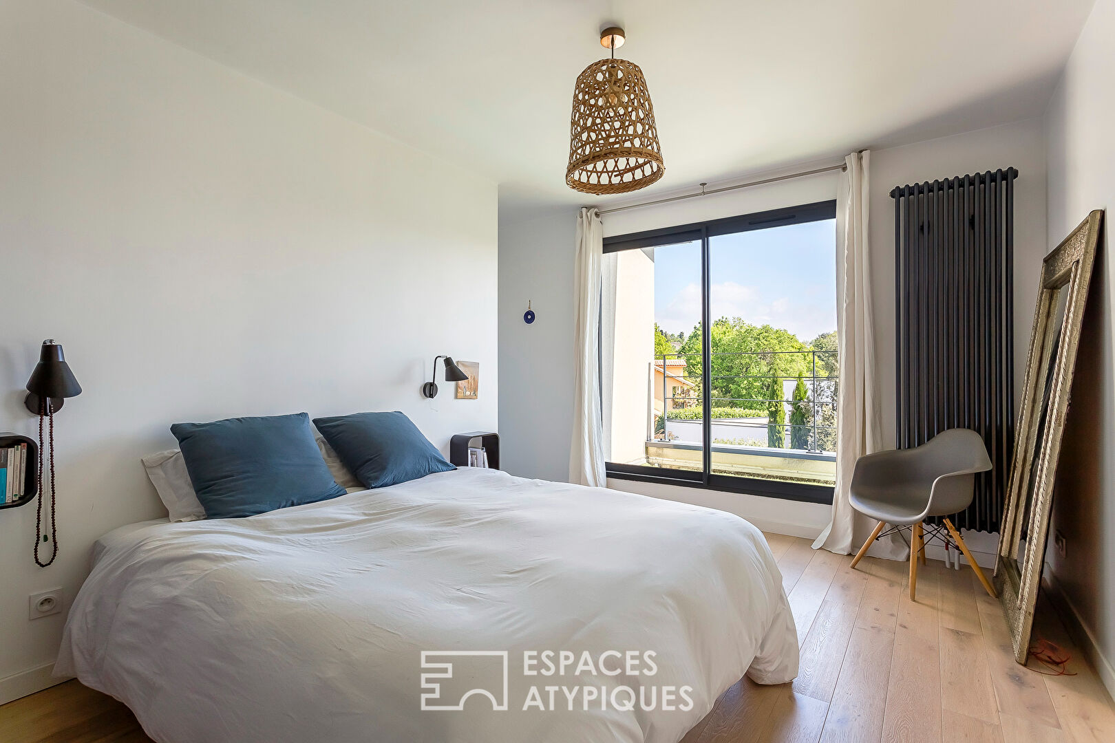 Maison contemporaine avec piscine