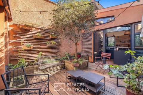 Maison de ville intimiste rénovée avec son patio à proximité directe du métro Saxe-Gambetta