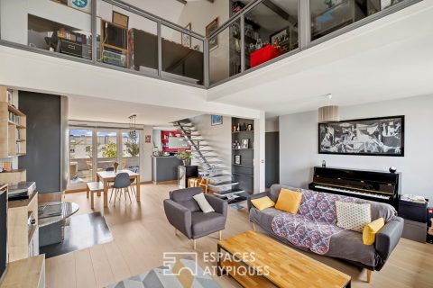 Dernier étage avec beaux volumes et terrasse