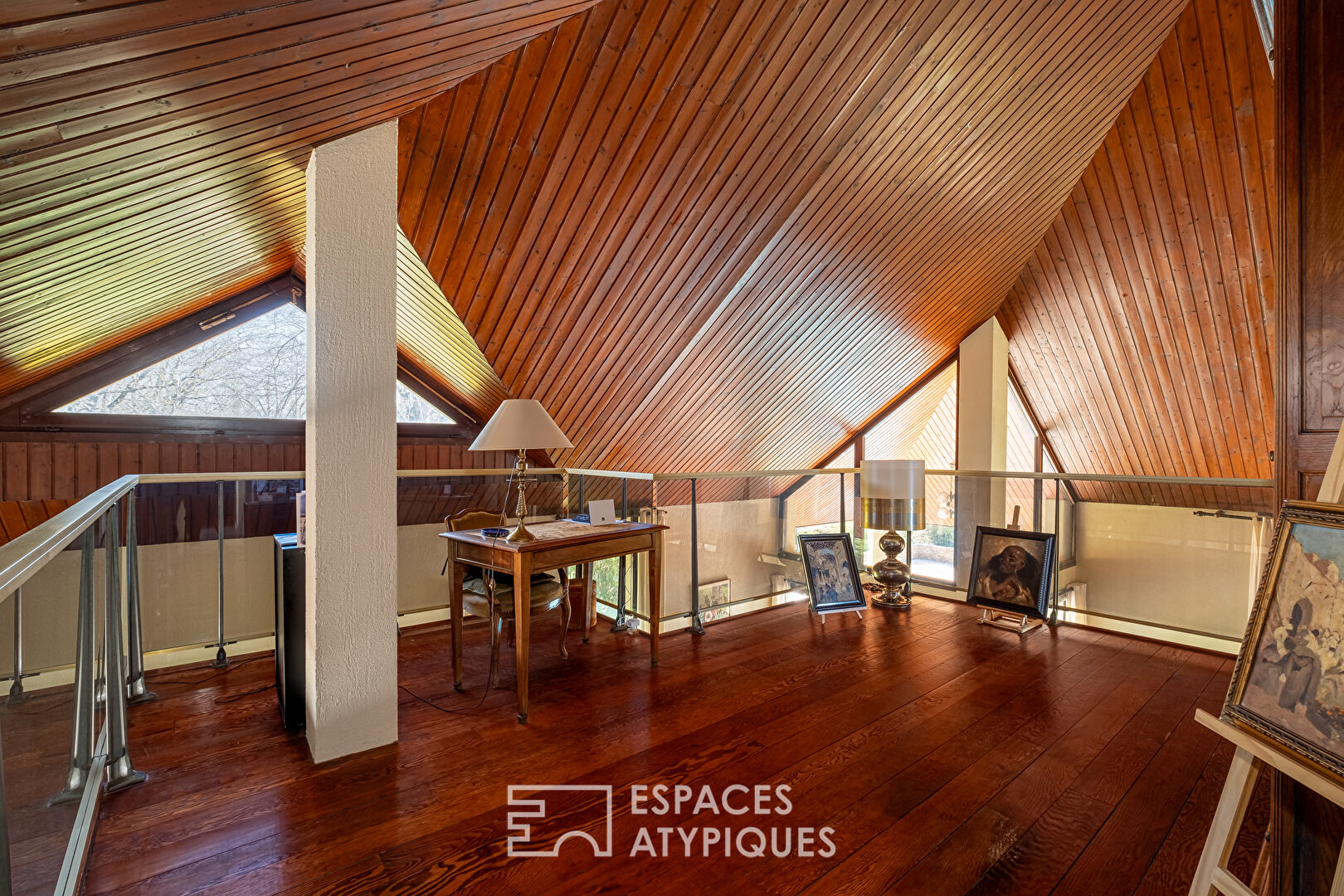 Maison d’architecte des années 70 dans un environnement calme et bucolique