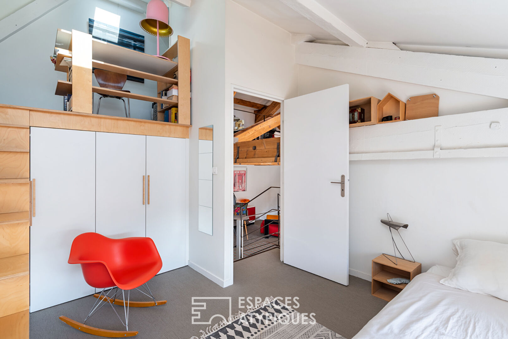 Duplex familial en dernier étage avec ascenseur au coeur du Vieux Lyon et son stationnement
