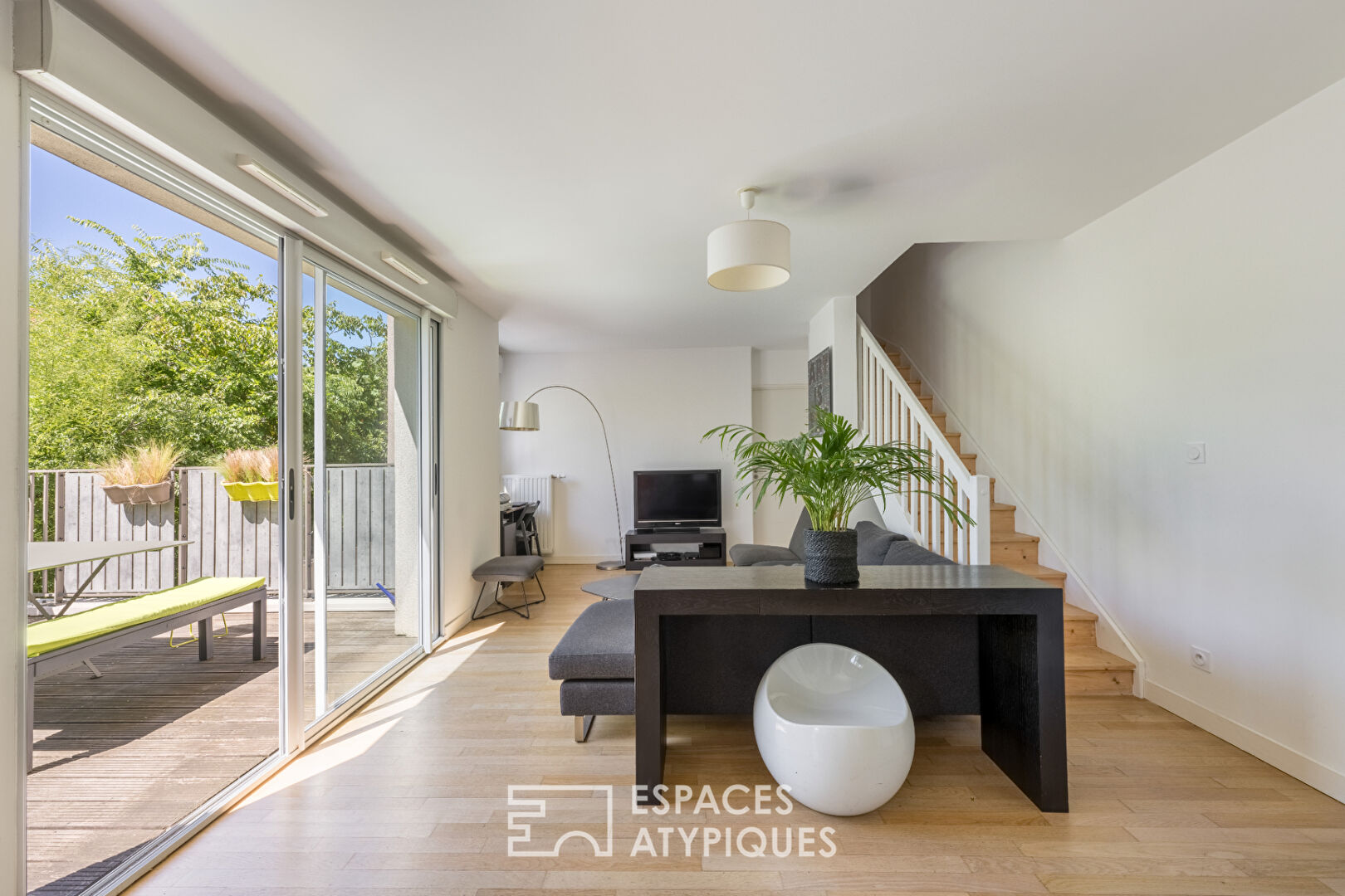 Duplex avec terrasse et garage