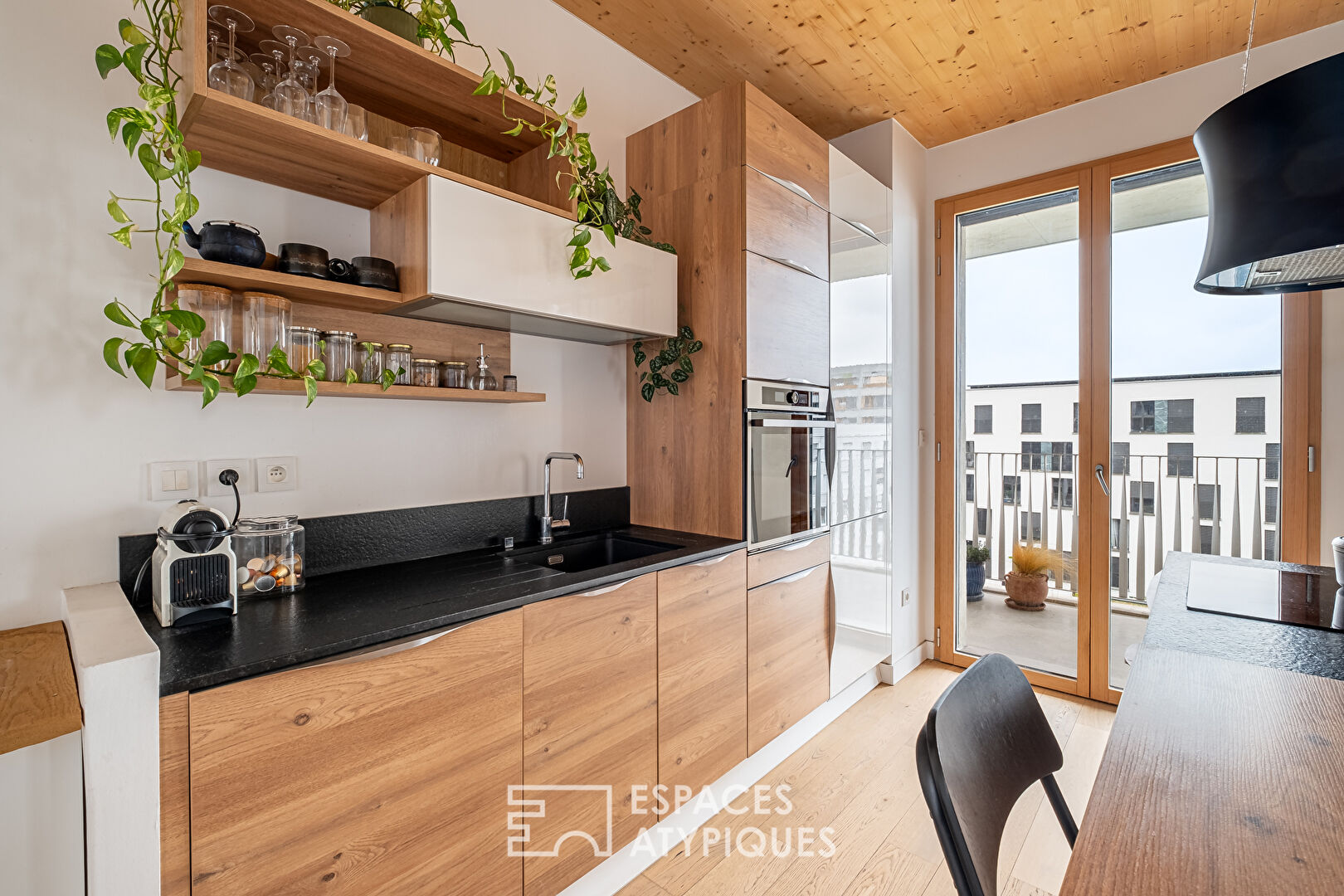 Appartement de standing avec terrasse en plein coeur du quartier de Confluence