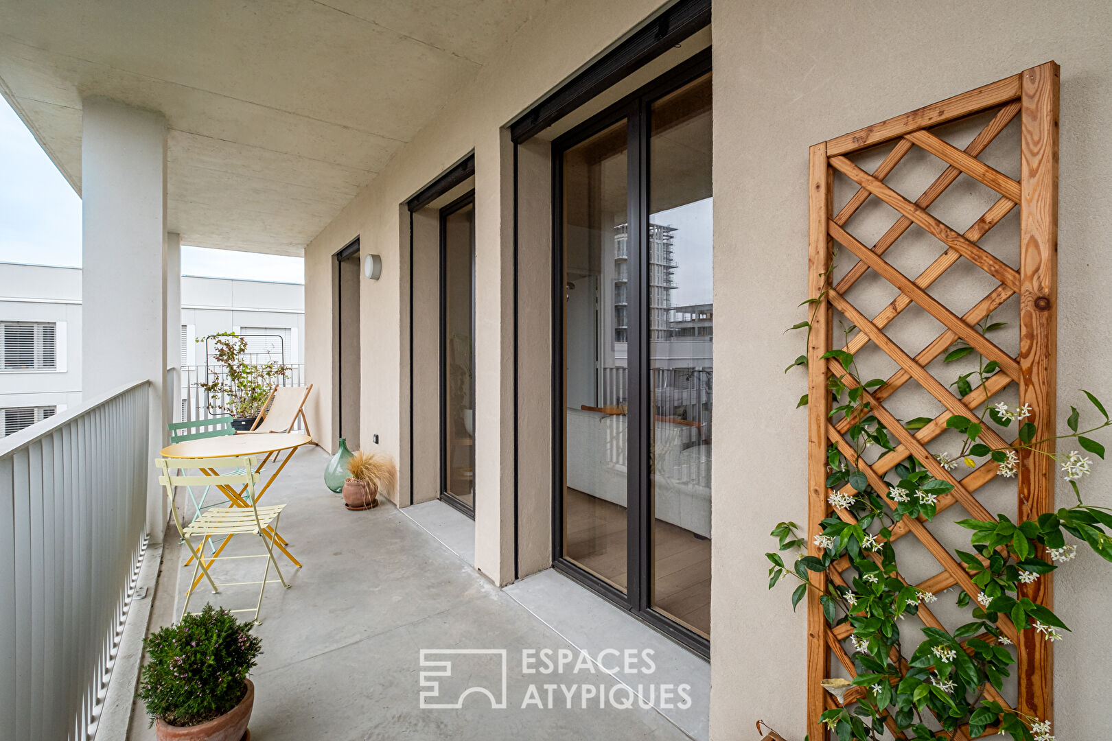 Appartement de standing avec terrasse en plein coeur du quartier de Confluence