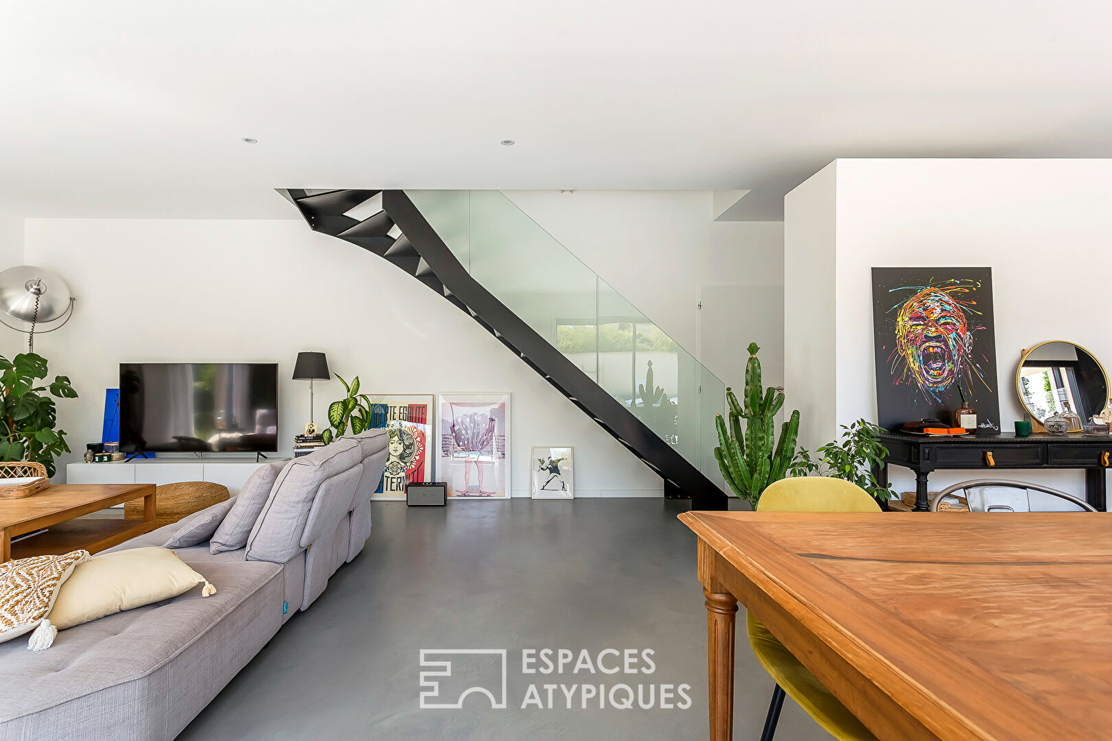 Maison contemporaine avec piscine