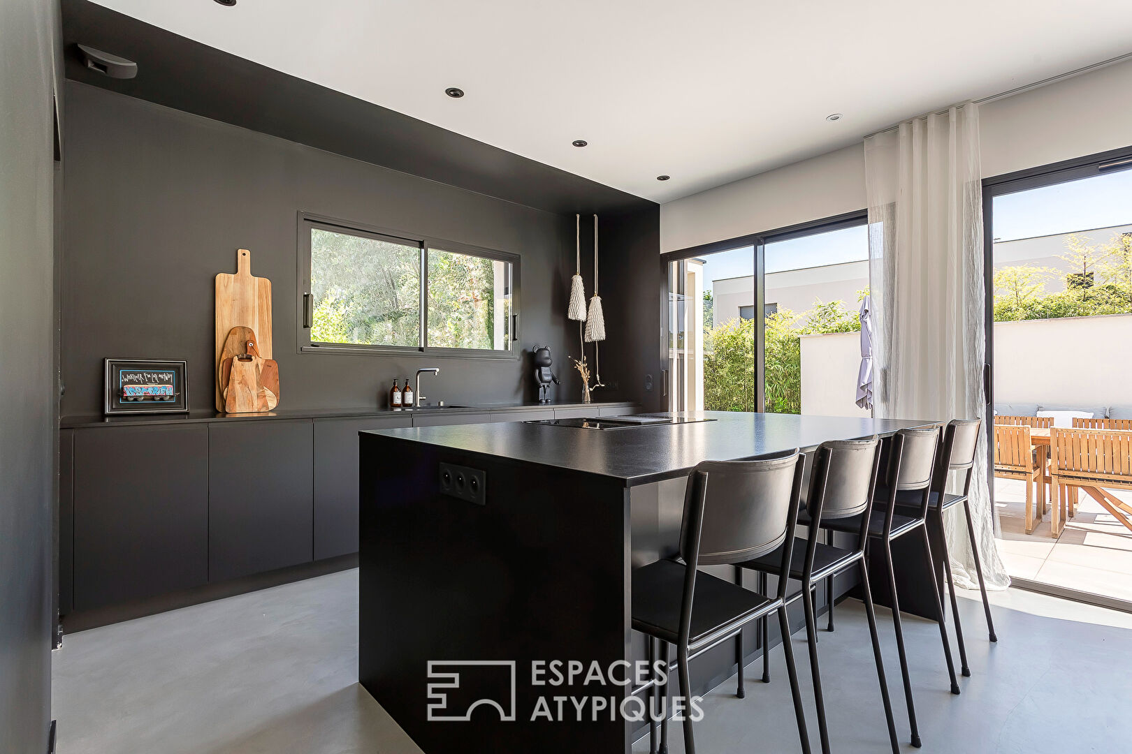 Maison contemporaine avec piscine