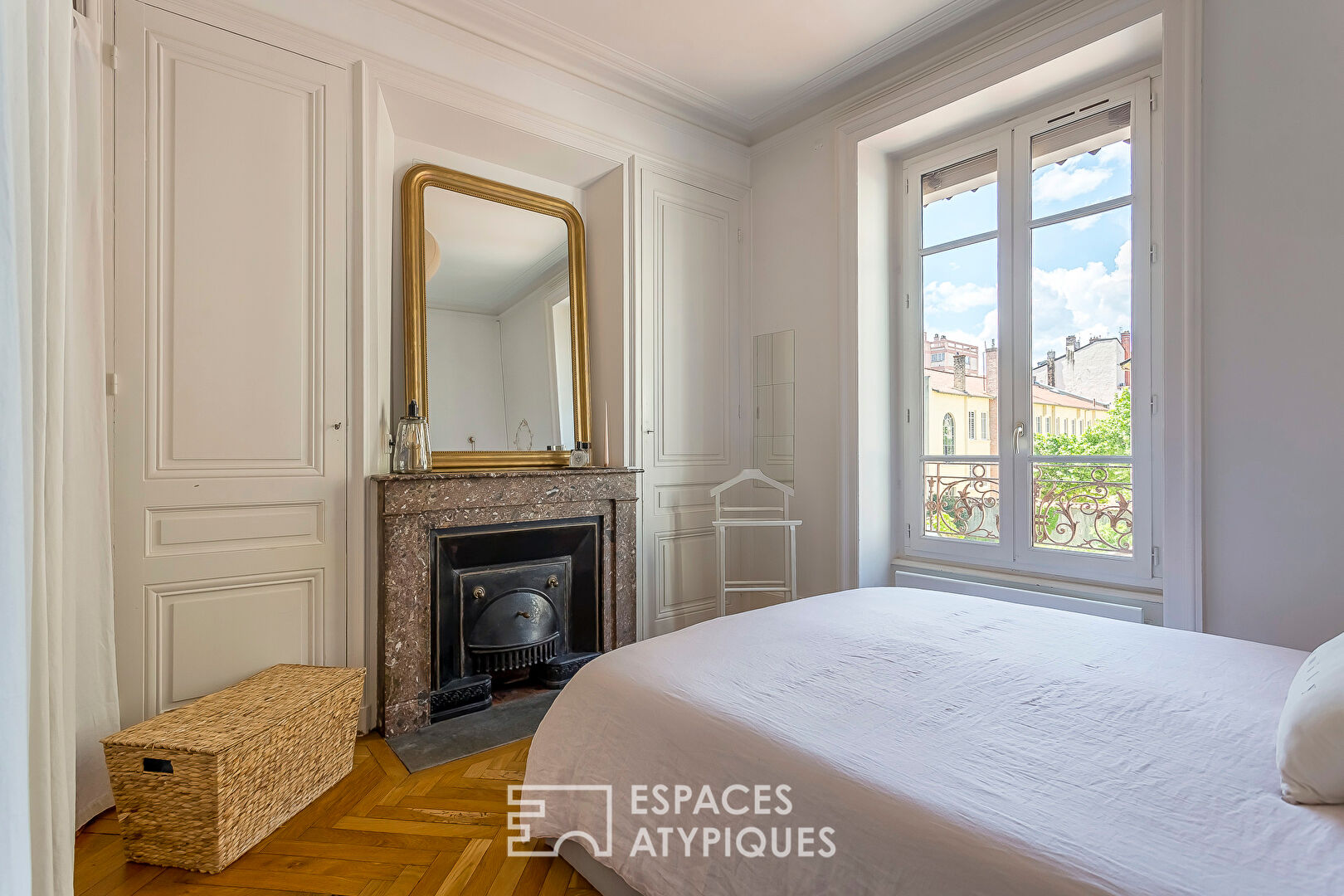 Appartement ancien rénové au coeur du 6eme