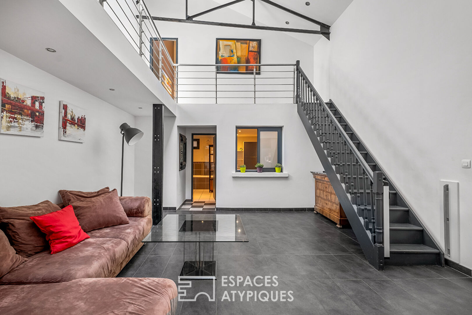Duplex loft with terrace 5 minutes from metro D