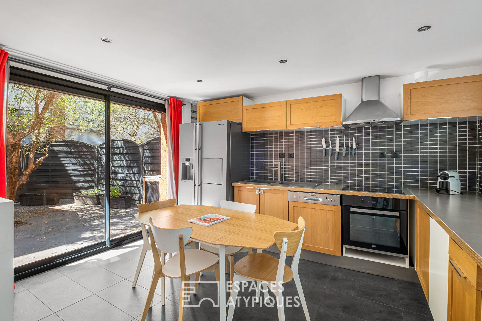 Duplex loft with terrace 5 minutes from metro D