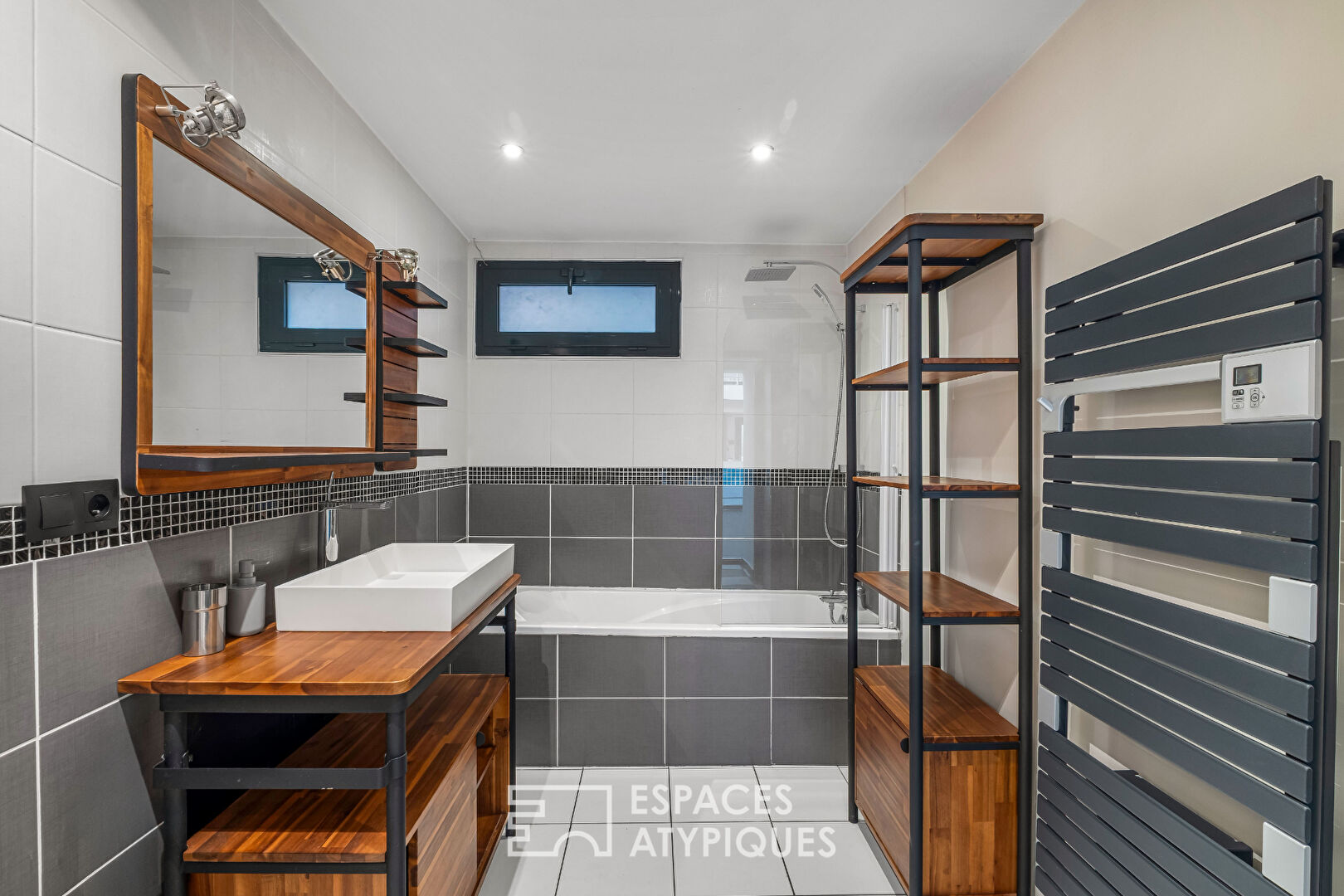 Duplex loft with terrace 5 minutes from metro D