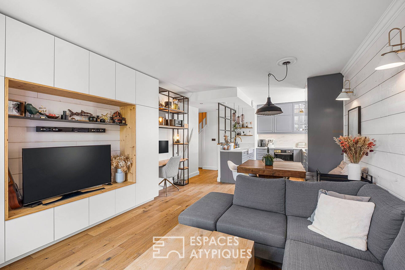 Rénovation d’architecte avec jardin et garage