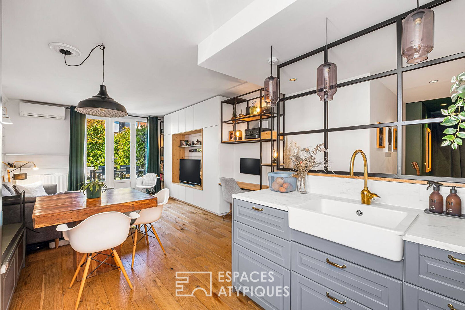 Rénovation d’architecte avec jardin et garage
