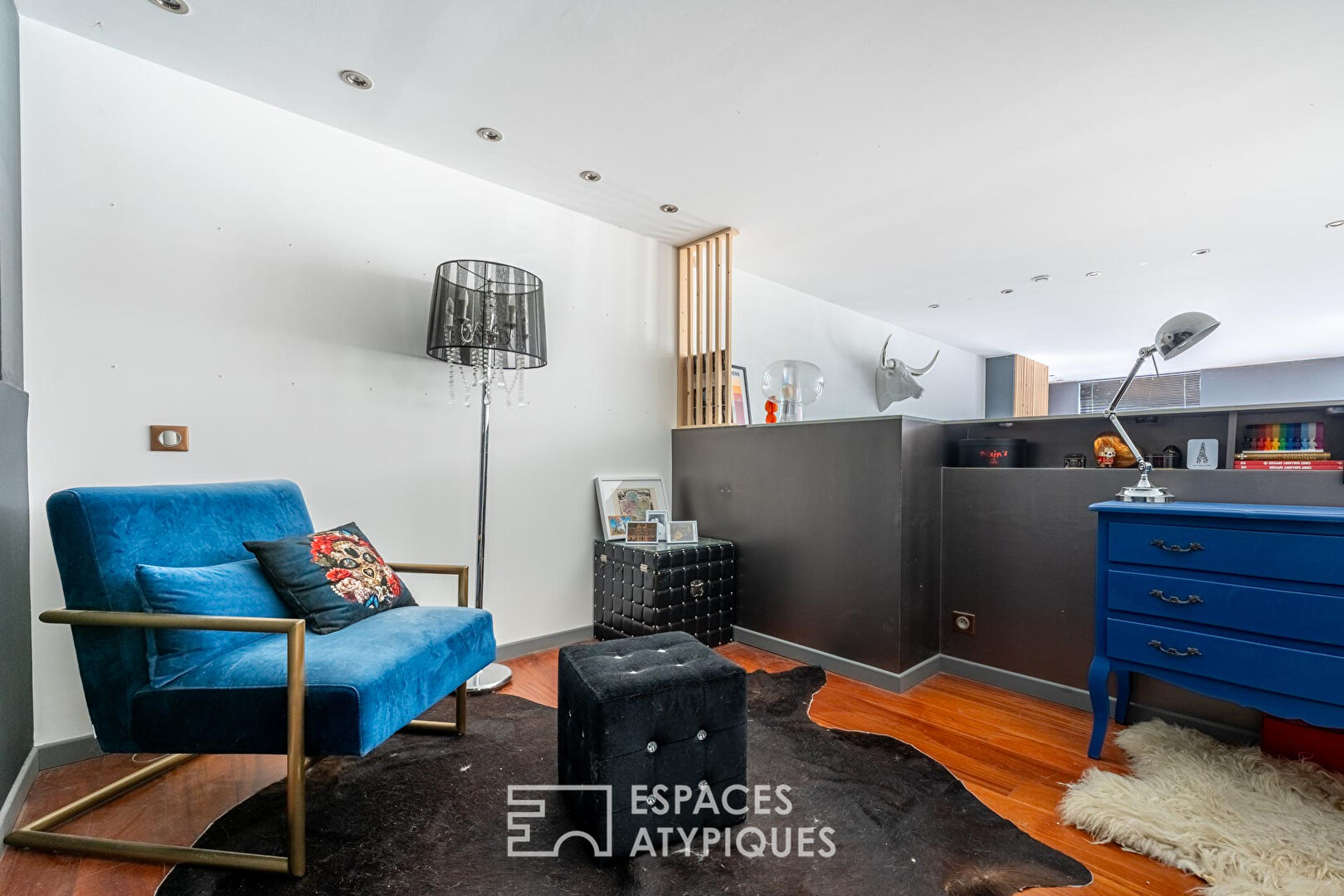 Appartement ancien rénové avec vue sur la place Alfred de Vanderpol à Lyon 9e