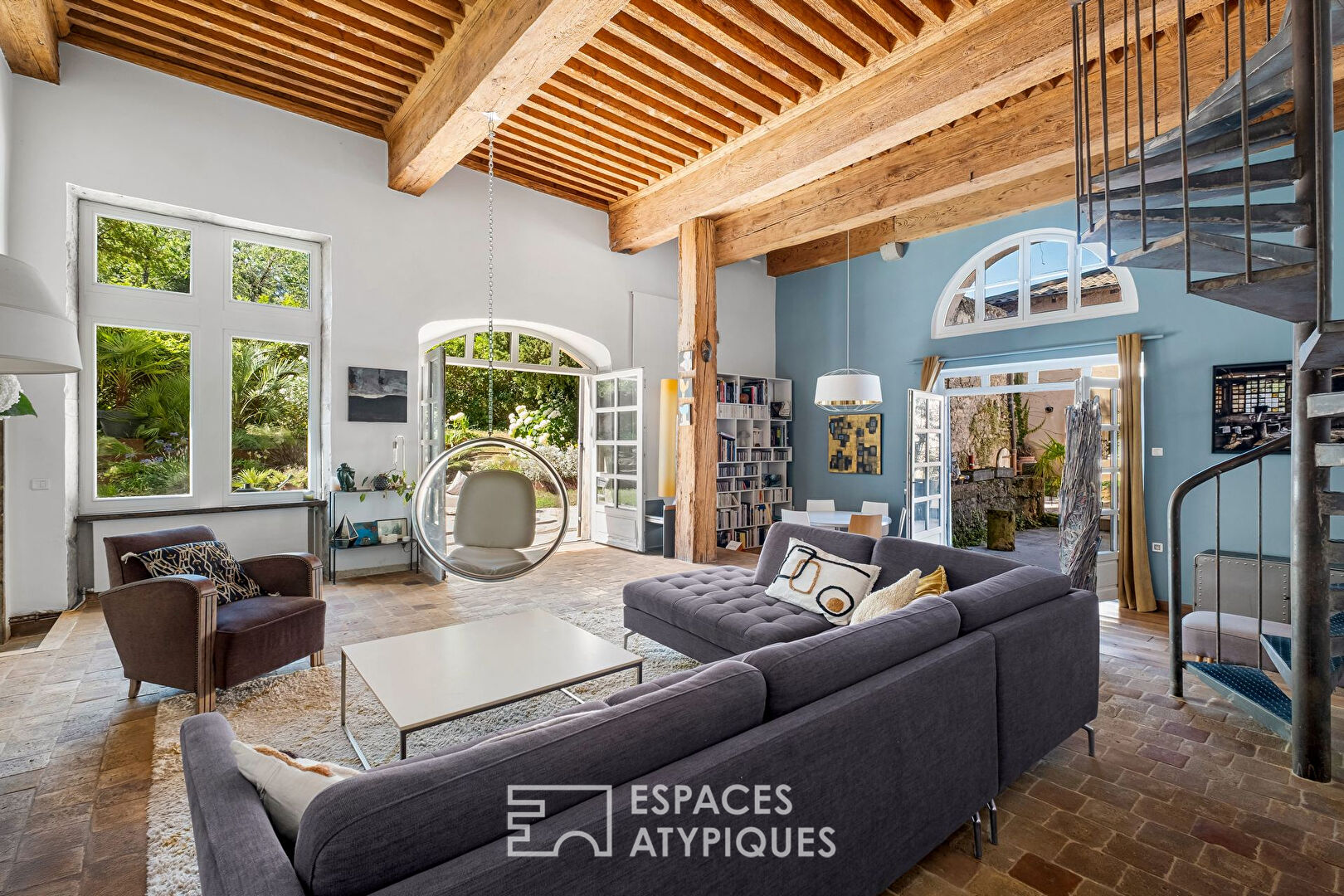 Duplex de charme avec jardin dans une maison de maître à Irigny