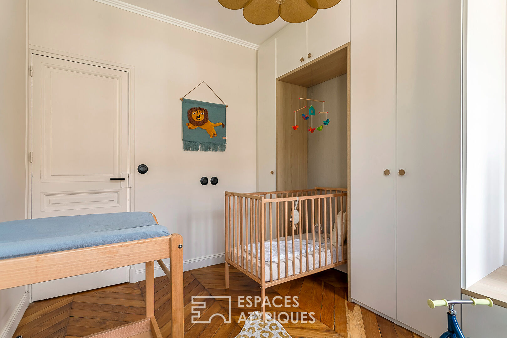 Appartement ancien entièrement rénové au coeur des Brotteaux