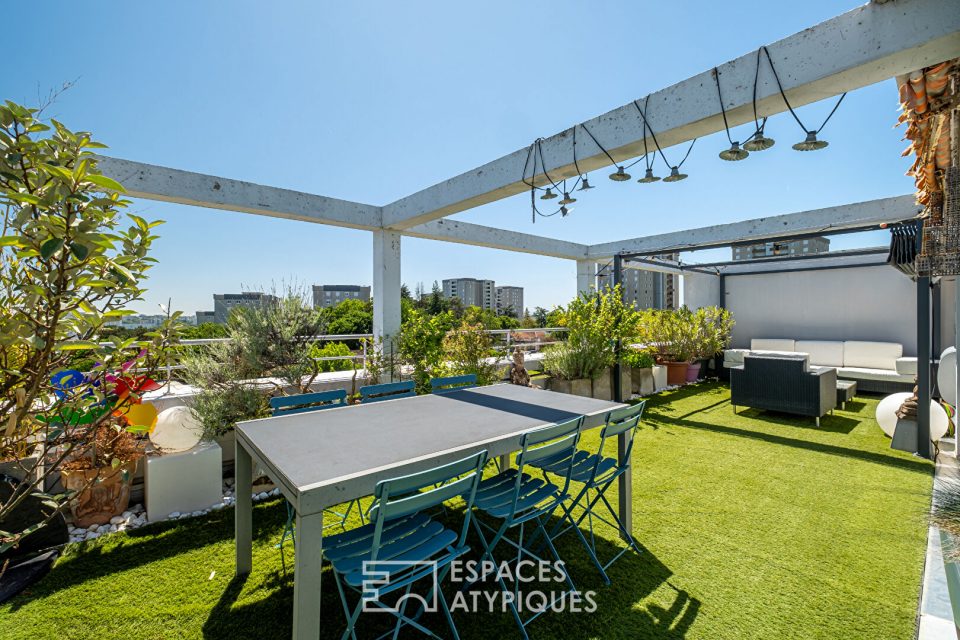 Duplex rénové en dernier étage avec terrasse panoramique