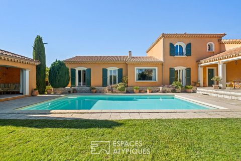 Maison au style provençal avec piscine proche du centre des Côtes d’Arey