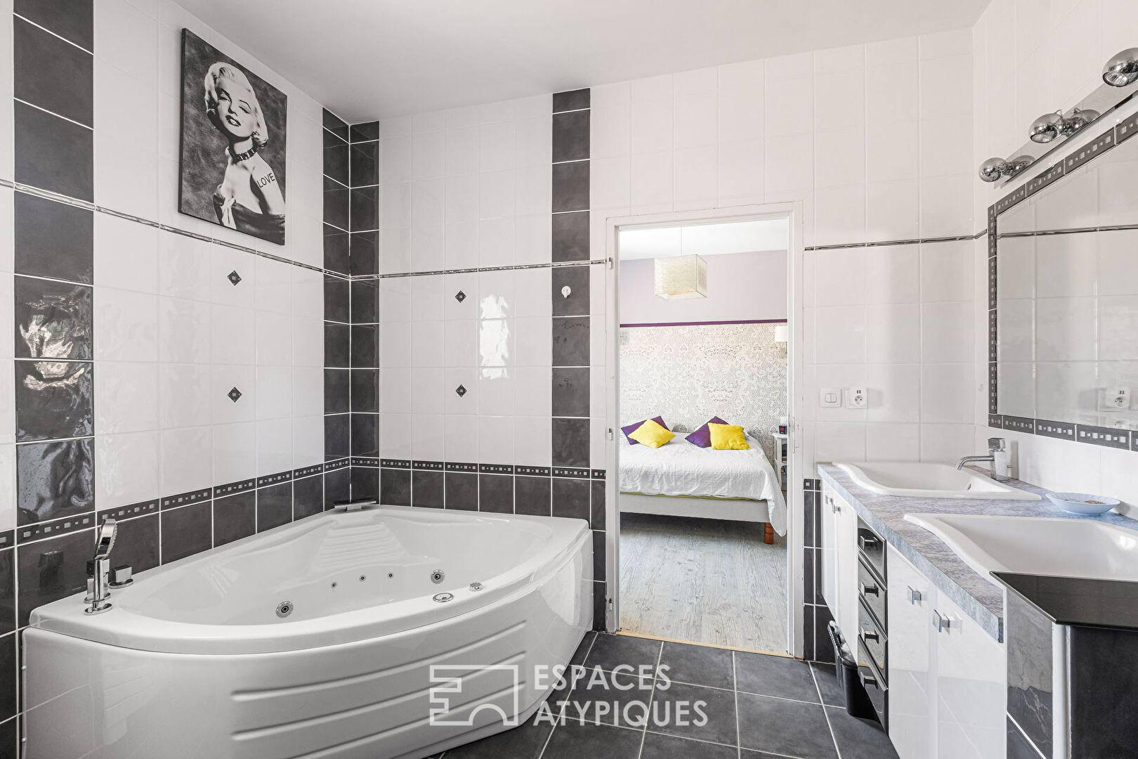 Maison au style provençal avec piscine proche du centre des Côtes d’Arey