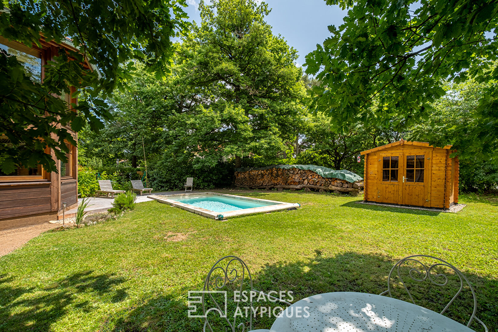Villa avec extension en bois