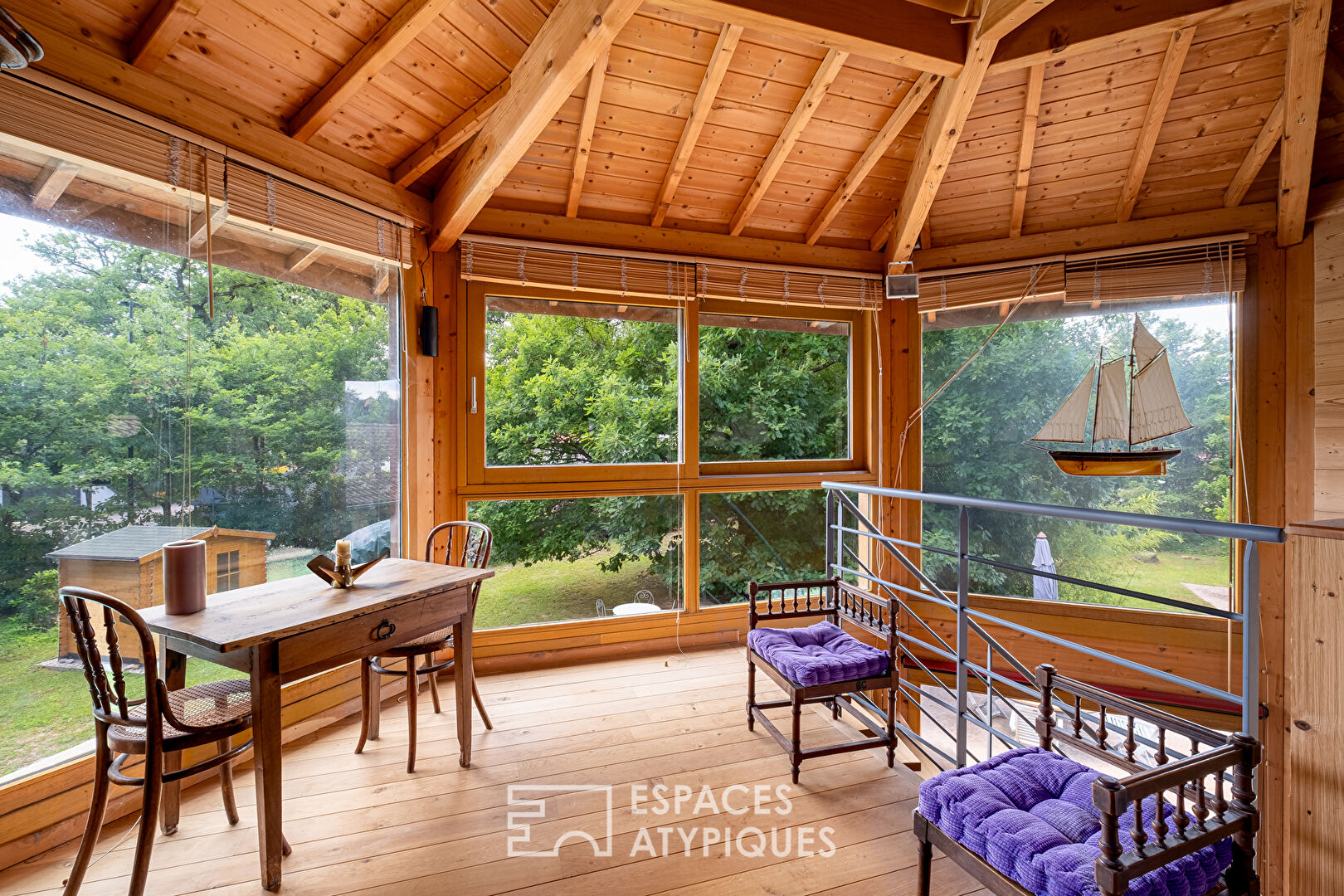 Villa avec extension en bois