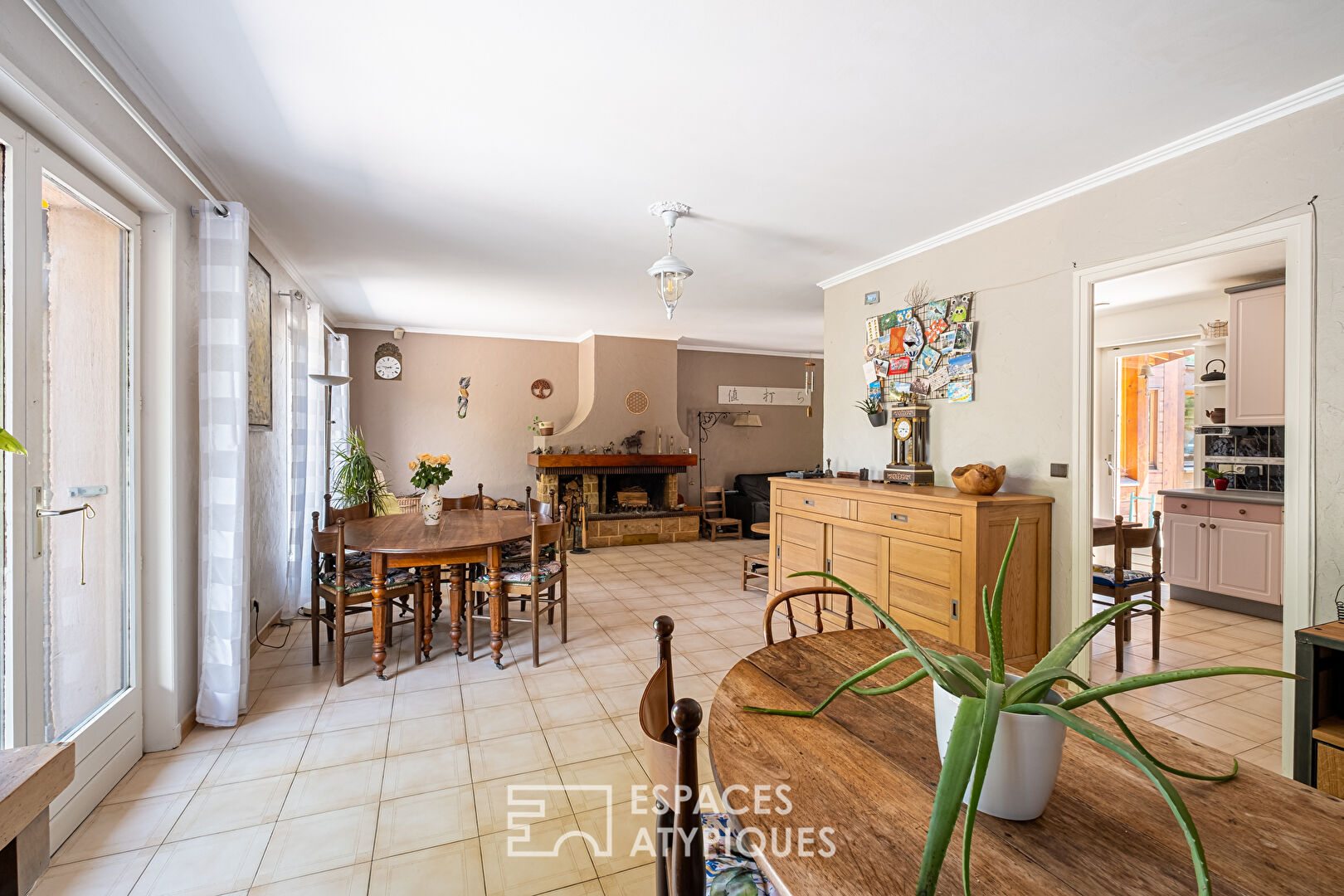 Villa avec extension en bois