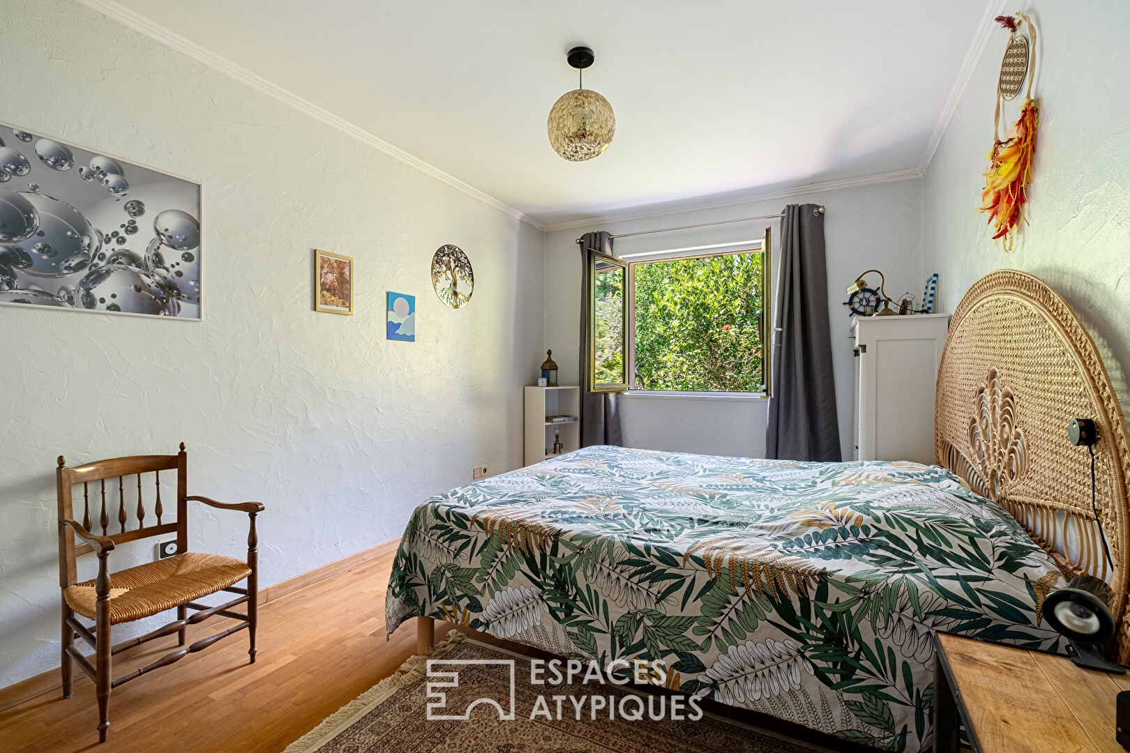 Villa avec extension en bois