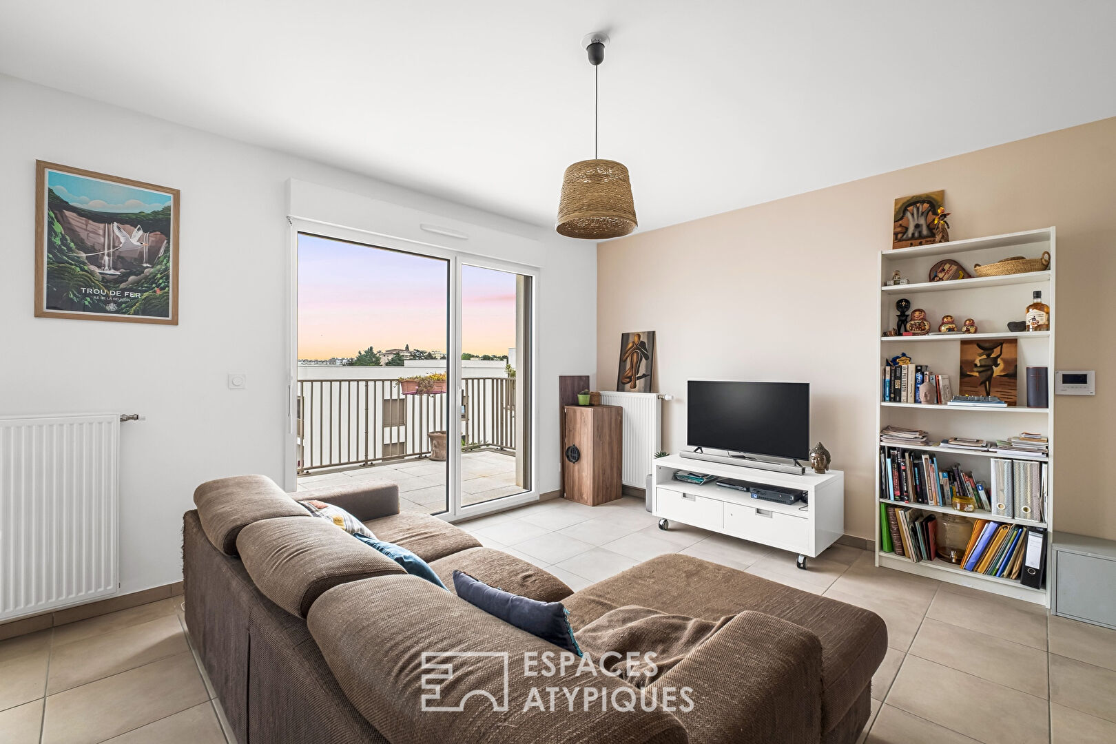 Appartement contemporain en dernier étage avec terrasse