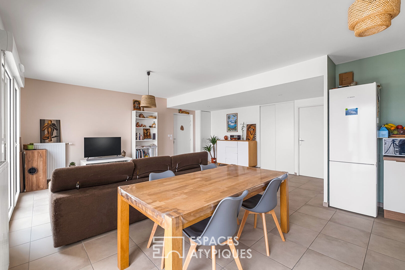 Appartement contemporain en dernier étage avec terrasse