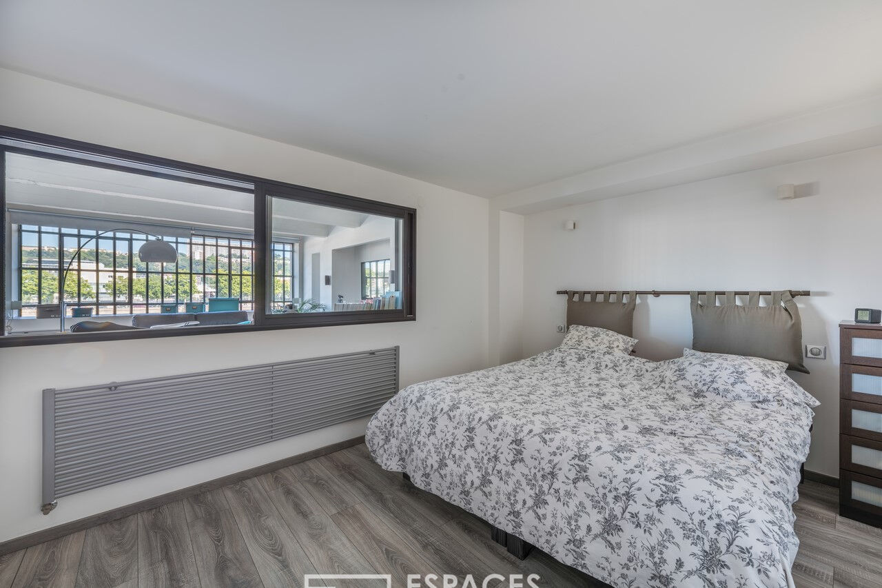 Loft avec vue sur la Saône dans une ancienne biscuiterie