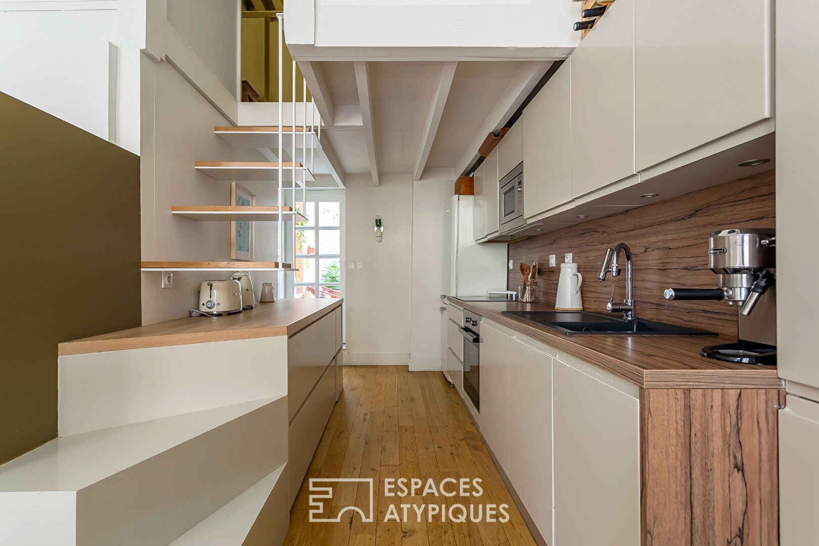 Canut renovated with 20sqm terrace