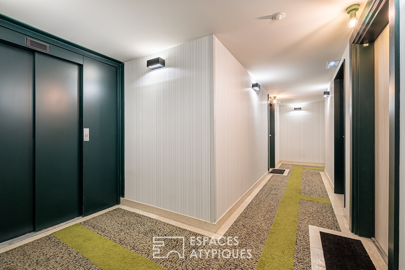 Contemporain avec terrasse proche de Sergent Blandan
