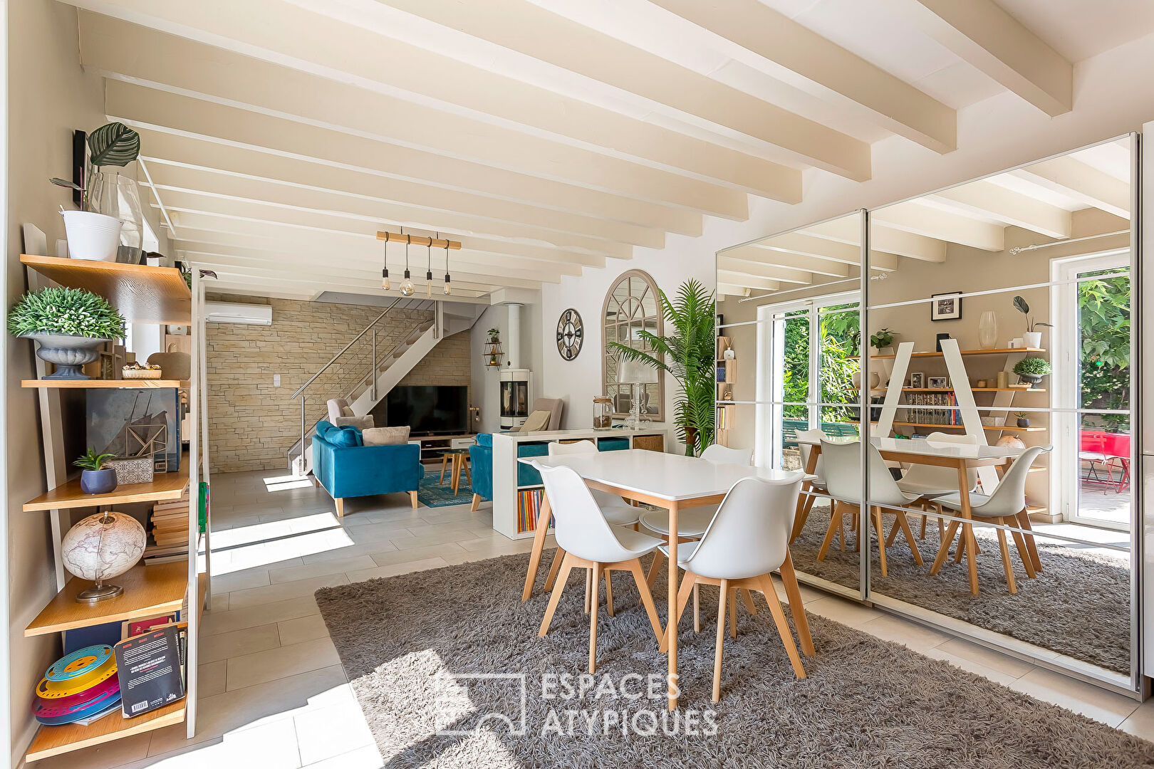 Renovated townhouse with terrace at Gratte-Ciel