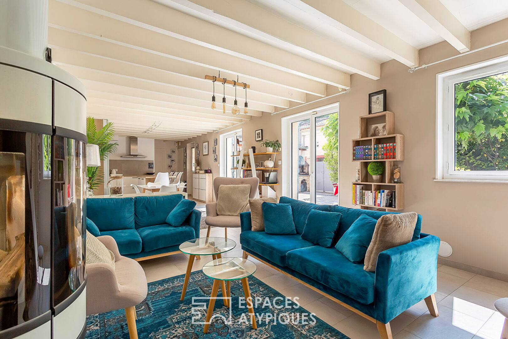Renovated townhouse with terrace at Gratte-Ciel