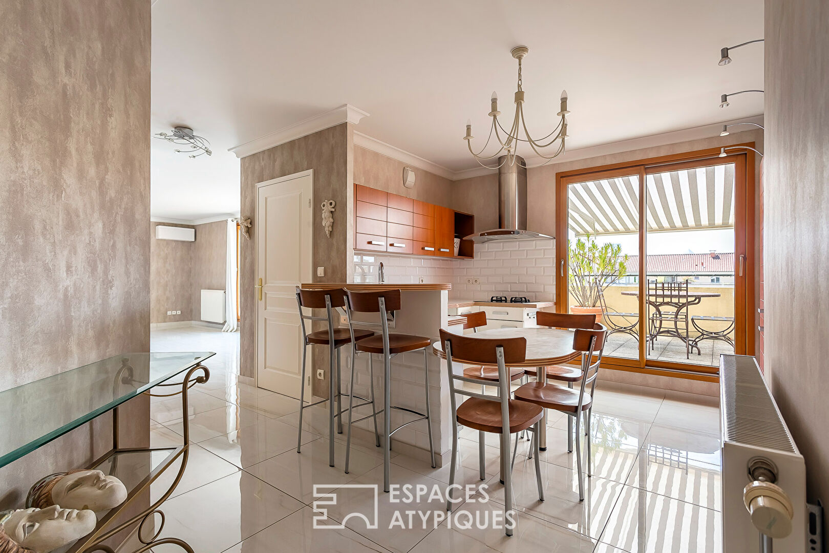 Rooftop with 123sqm terrace