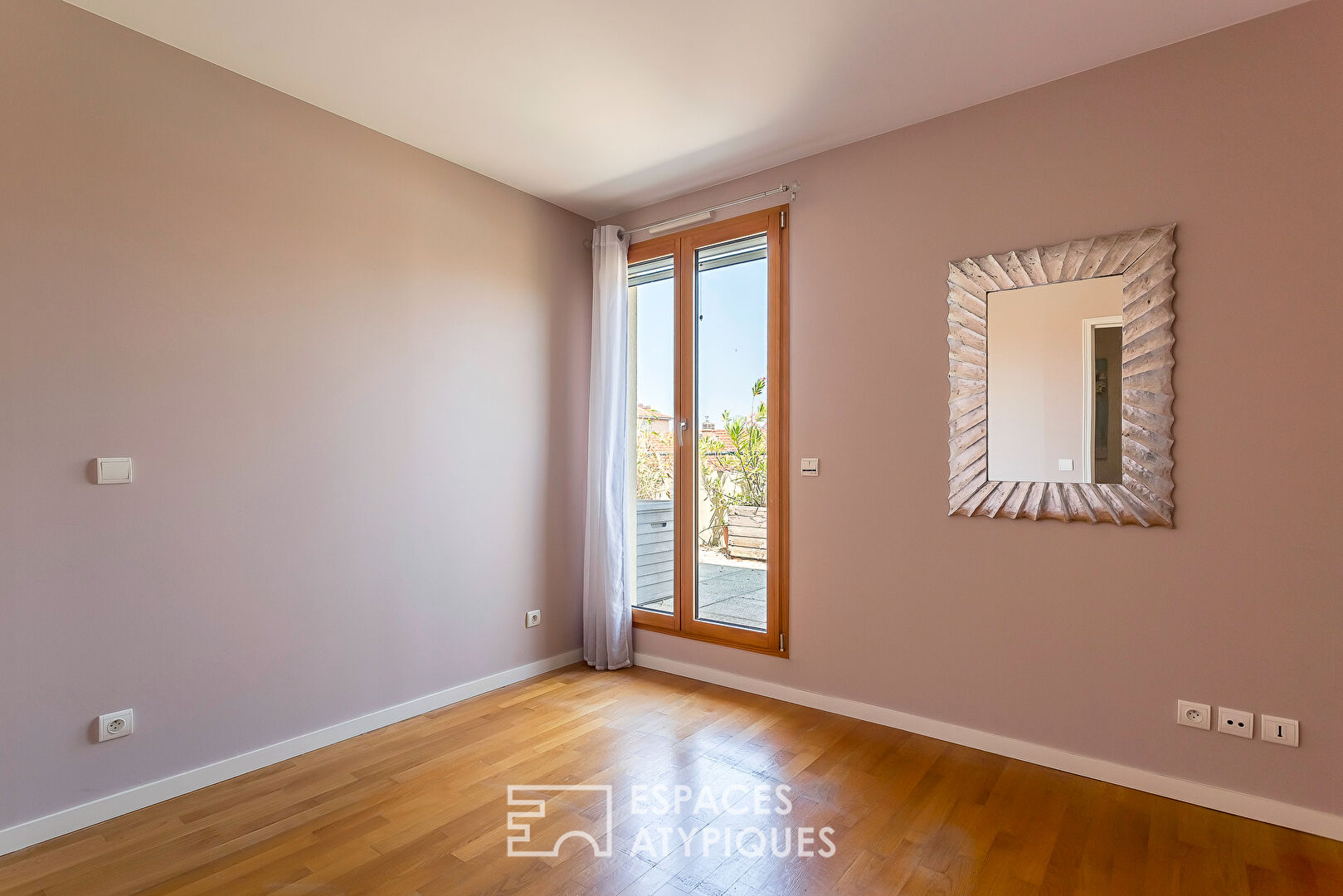 Rooftop with 123sqm terrace