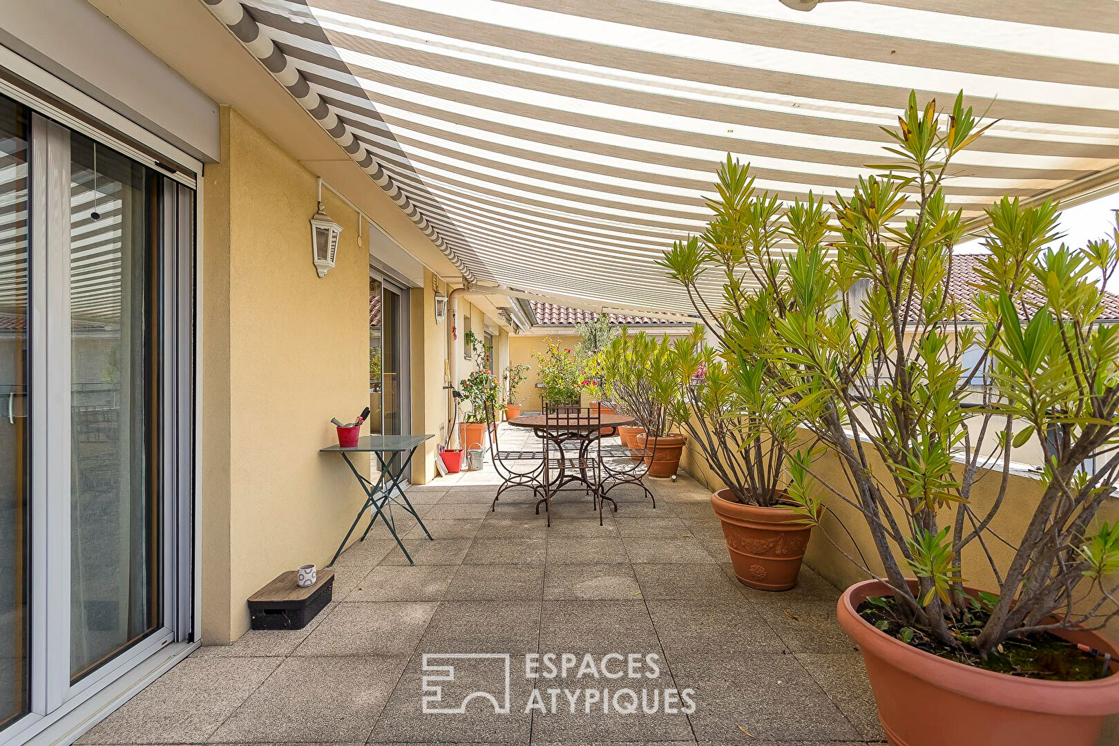 Rooftop with 123sqm terrace