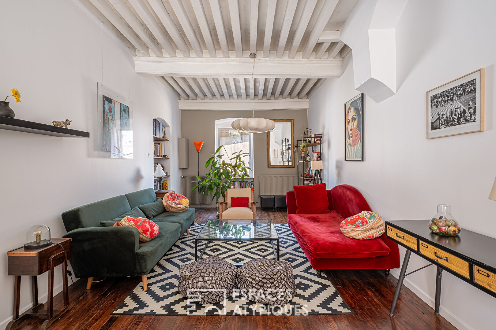 Maison de ville avec cour intérieur et dépendances