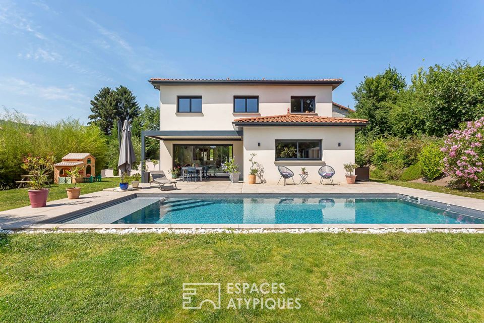Maison contemporaine avec piscine