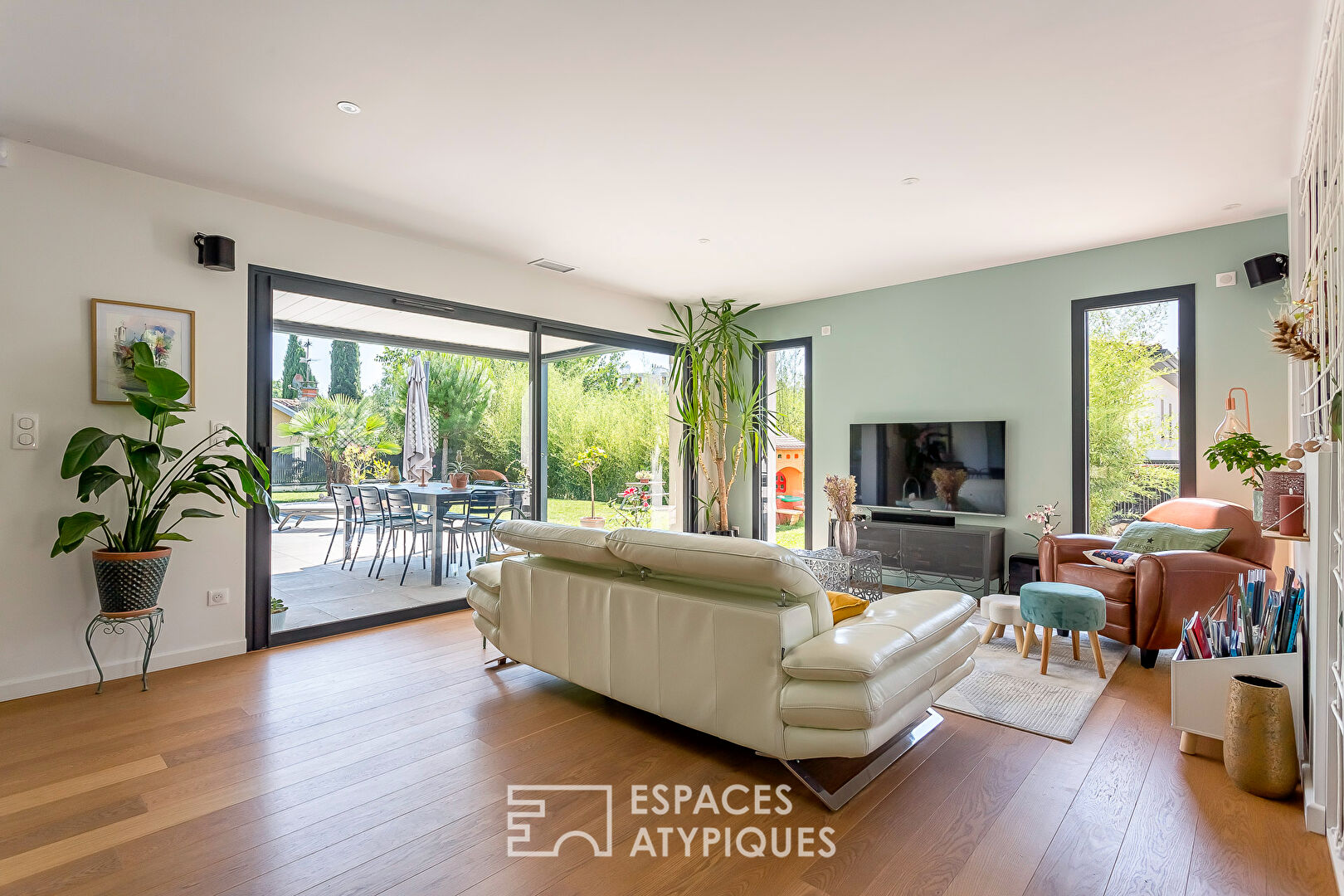 Maison contemporaine avec piscine