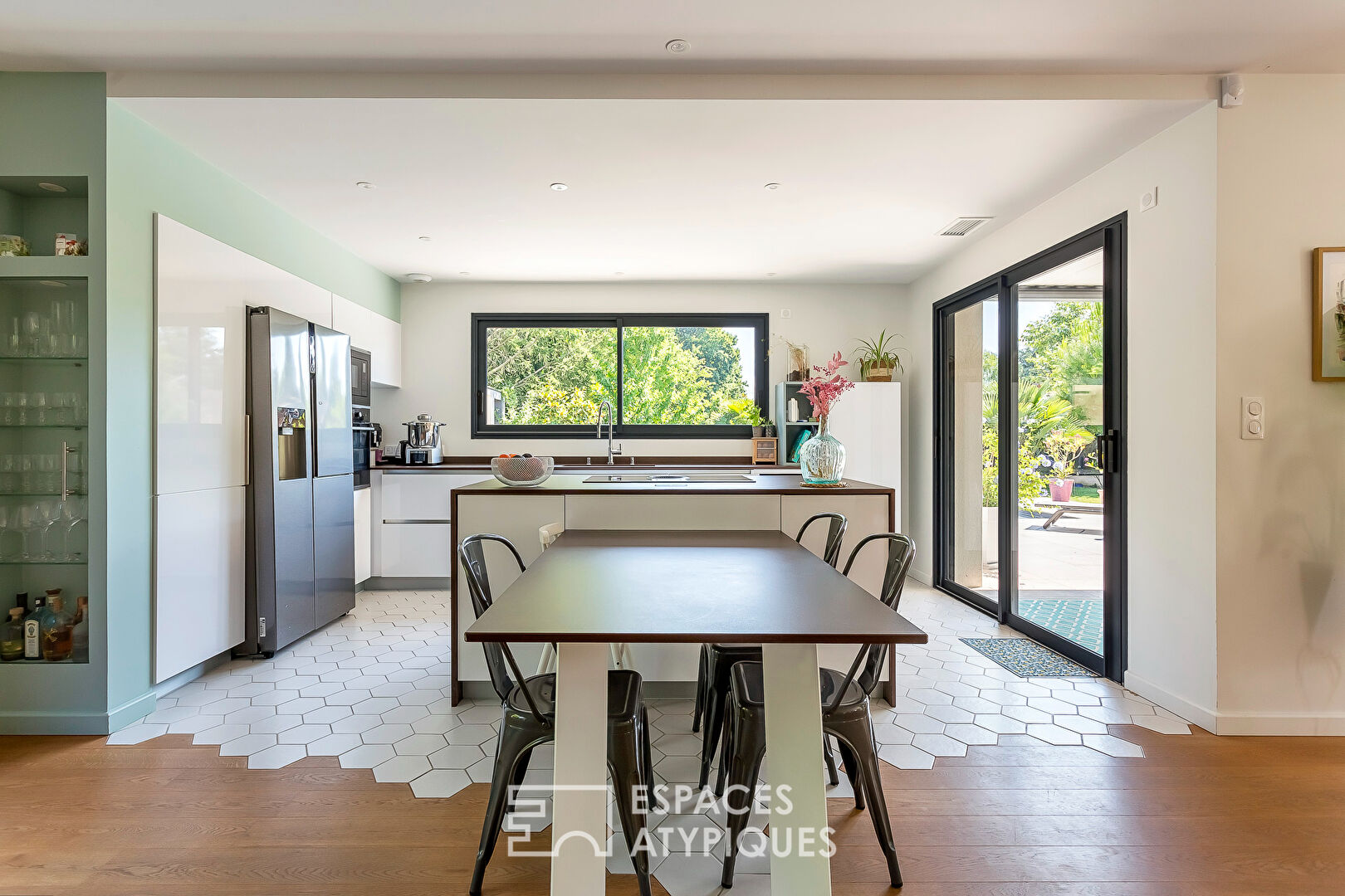 Maison contemporaine avec piscine