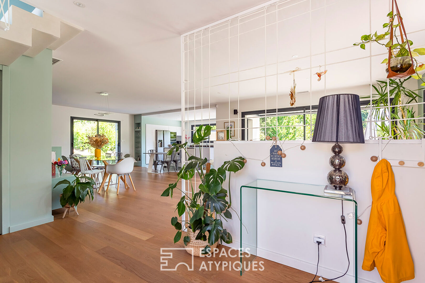 Maison contemporaine avec piscine