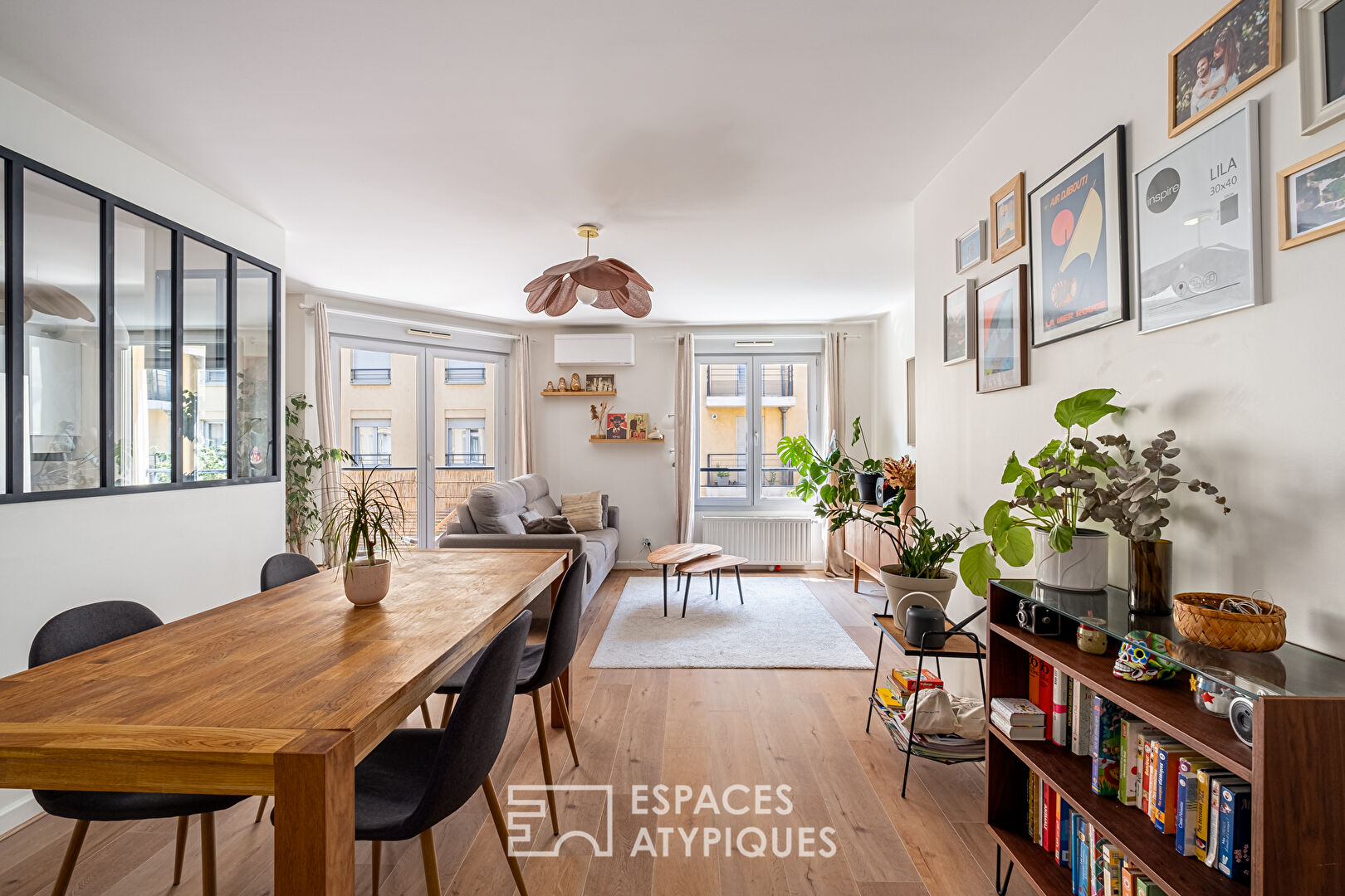 Rénovation contemporaine avec balcon – Métro Sans-Souci