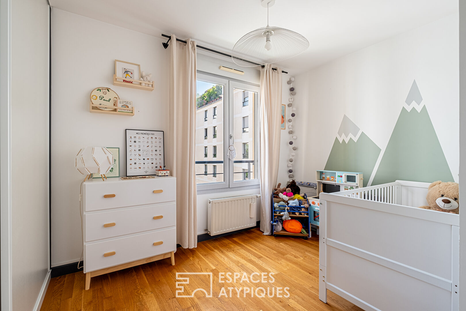 Rénovation contemporaine avec balcon – Métro Sans-Souci