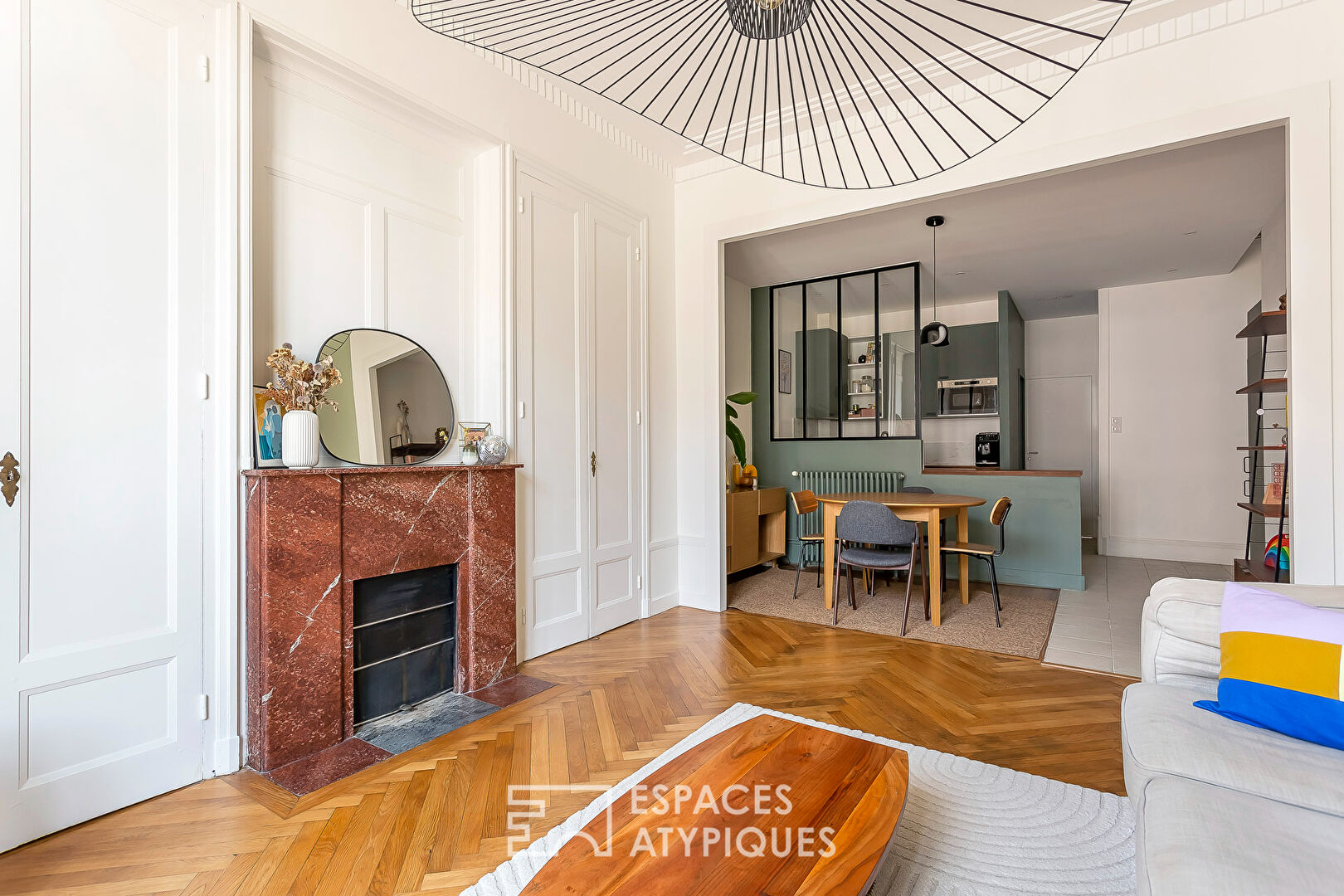 Renovated duplex on the top floor with balcony