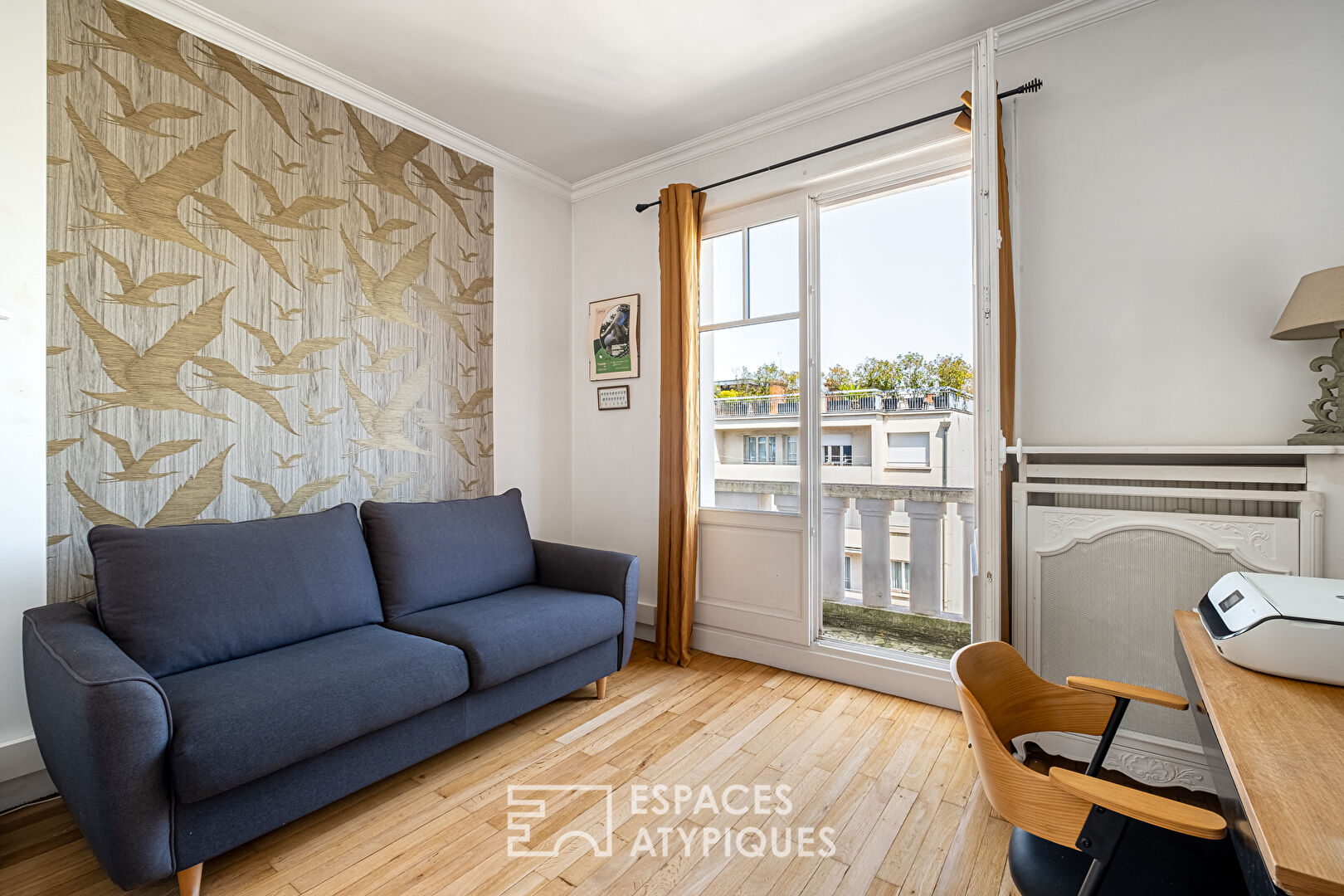 Appartement rénové par architecte en dernier étage avec balcon et vue dégagée
