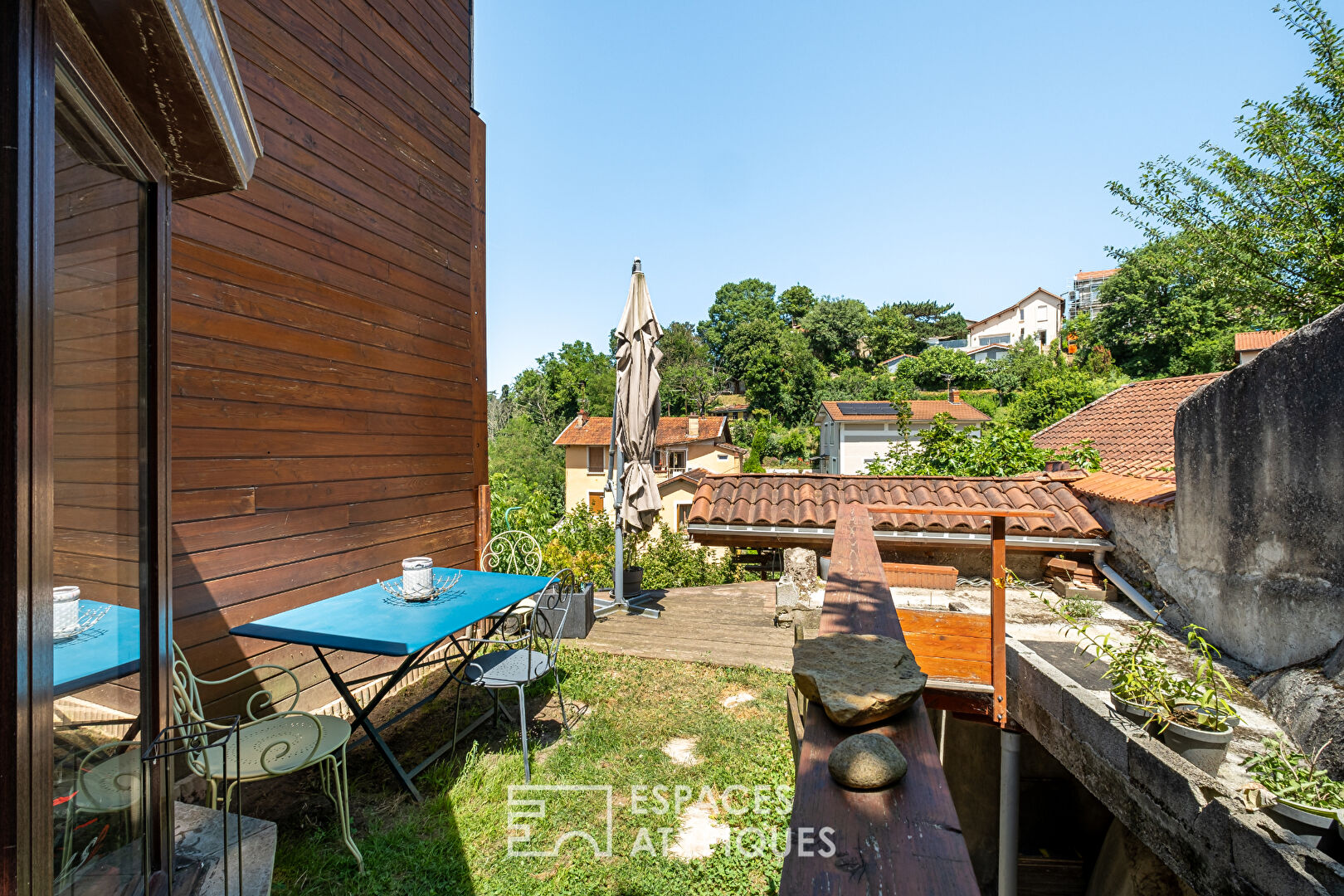 1930s house with open view to reinvent