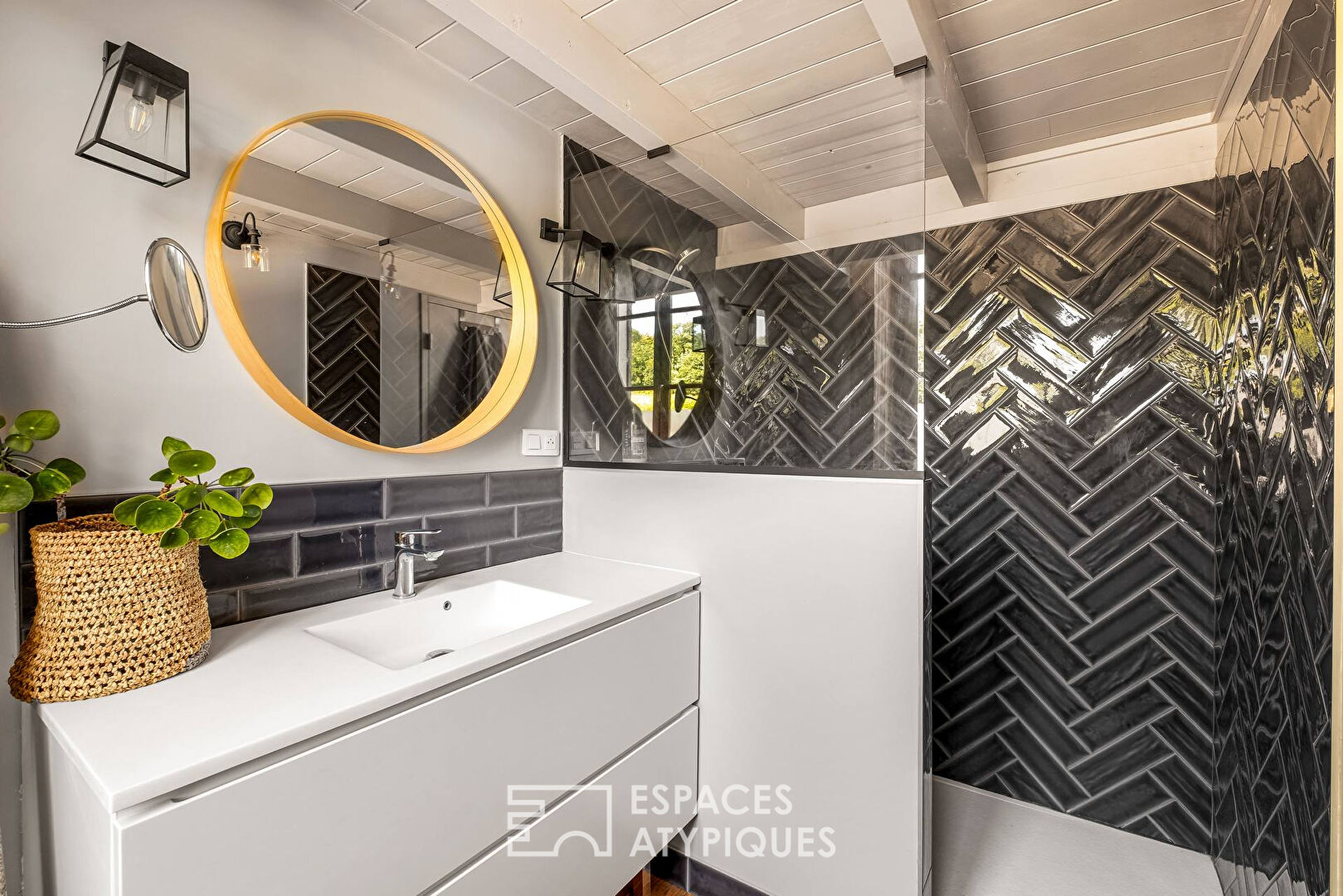Duplex de charme avec jardin dans une maison de maître à Irigny