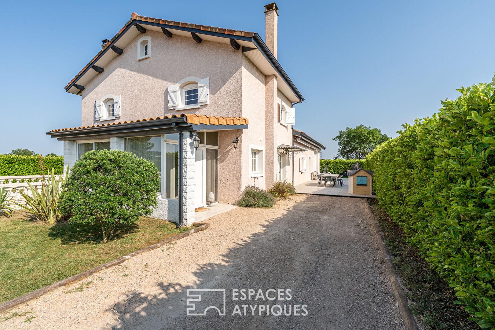 Maison rénovée avec beaux volumes